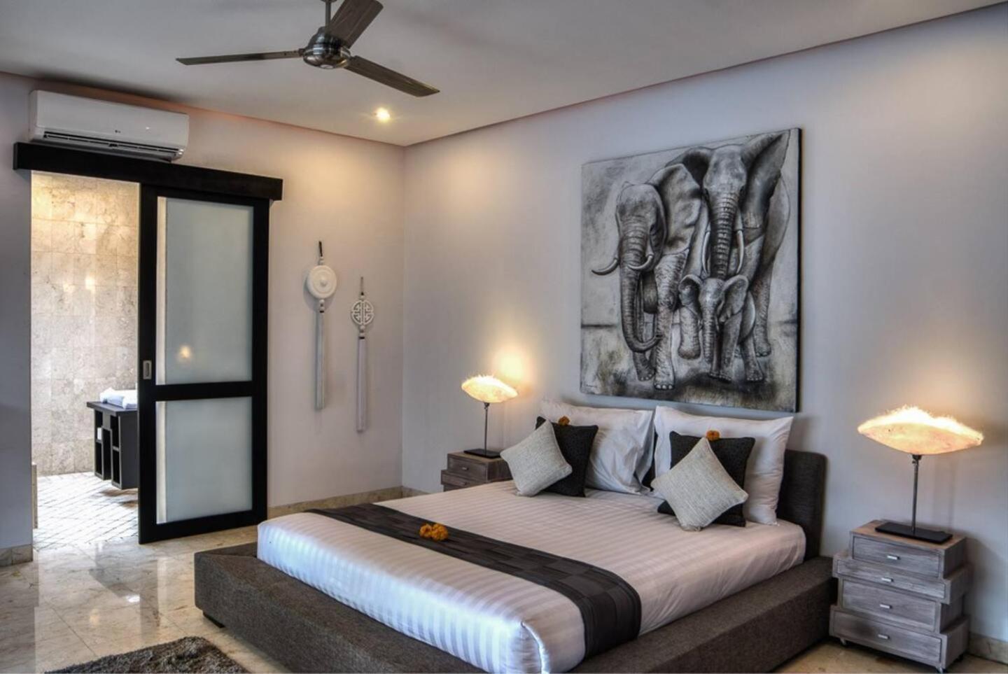 Hotel The