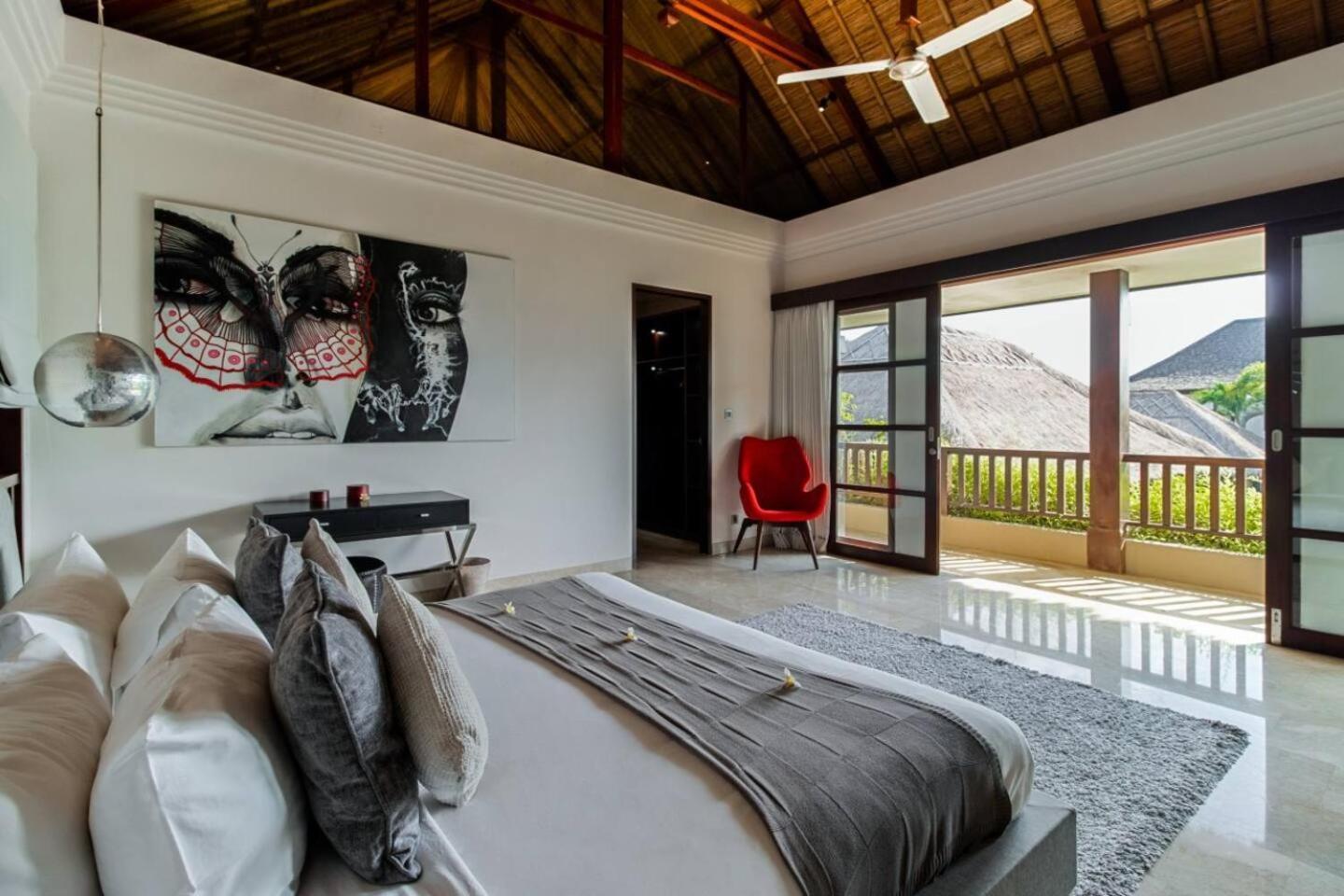 The Hotel 4*