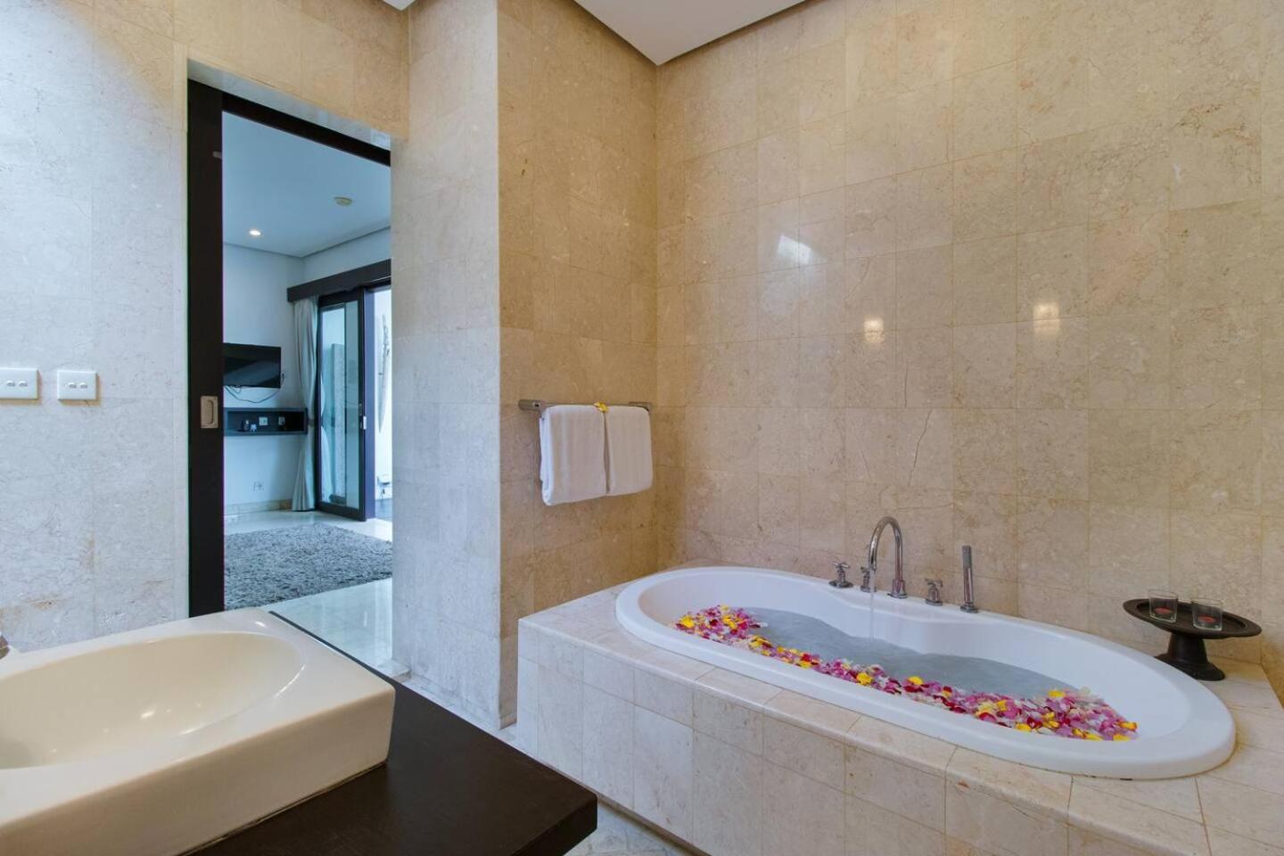 The Seminyak (Bali)