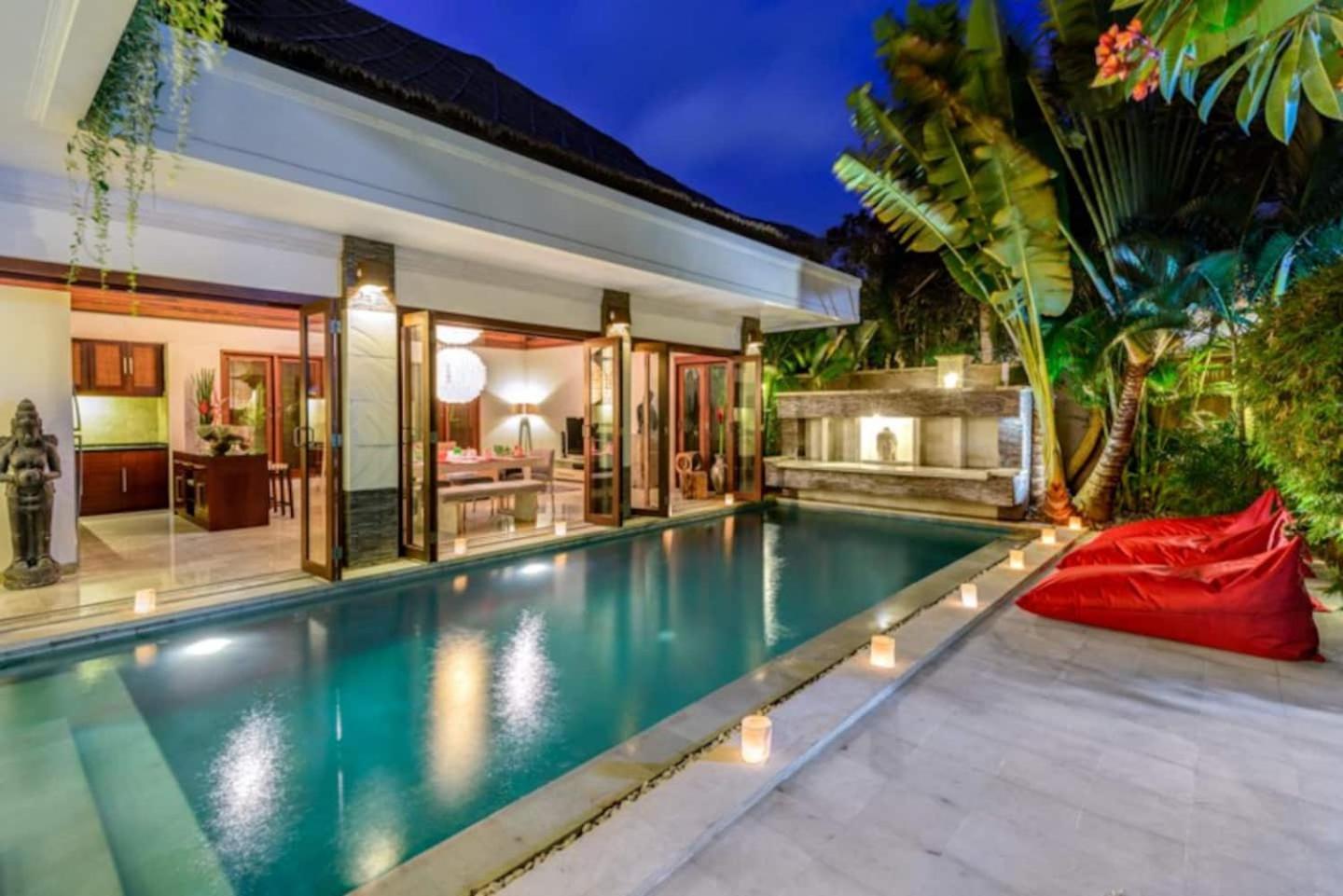 Hotel The 4*